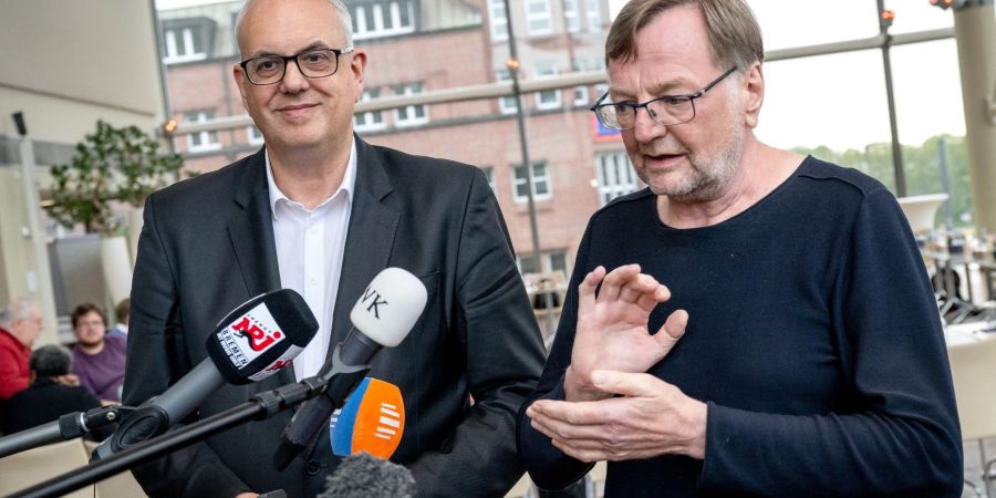 Bremens Bürgermeister Andreas Bovenschulte und Reinhold Wetjen, Landesvorsitzender der SPD Bremen.