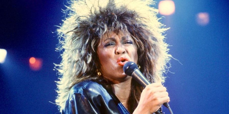 Tina Turner: Der Inbegriff energiegeladener Bühnenpräsenz