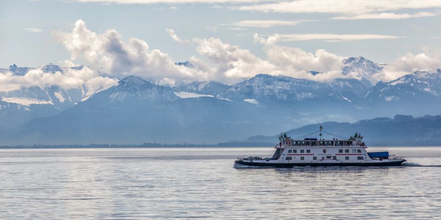 Fähre Bodensee Berge Panorama