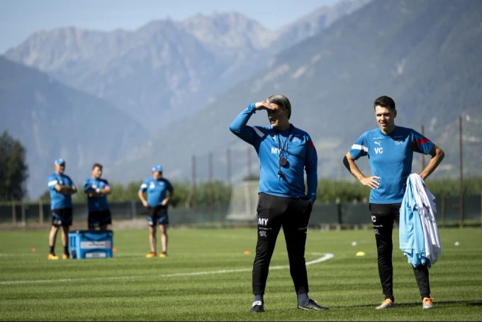 Murat Yakin und Vincent Cavin im Training mit der Schweizer Nati. Schweizer Nati