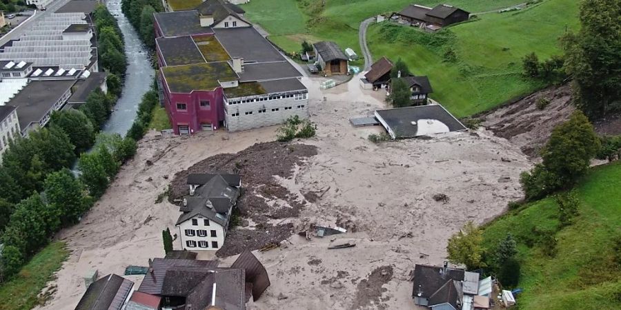 Unter anderem Drohnenbilder zeigen das Ausmass der Zerstörung.