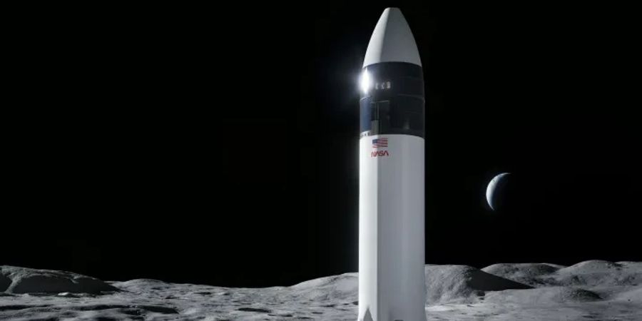 So könnte das Raumschiff HLS von SpaceX auf dem Mond aussehen.
