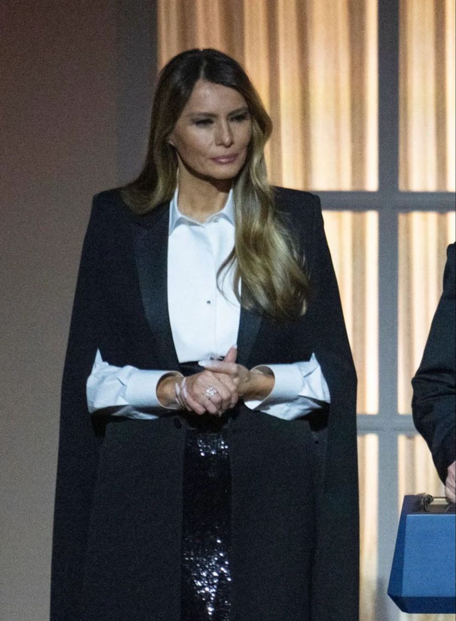 Melania Trump erschien zur Dinner-Party ihres Gatten in eleganter Montur.