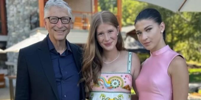 Bill Gates mit seinen Töchtern Jennifer (M.) und Phoebe. bill gates