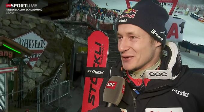 Hat gut lachen: Marco Odermatt liegt in Schladming einen Hundertstel vor Loïc Meillard und damit auf dem Podest. Loïc Meillard
