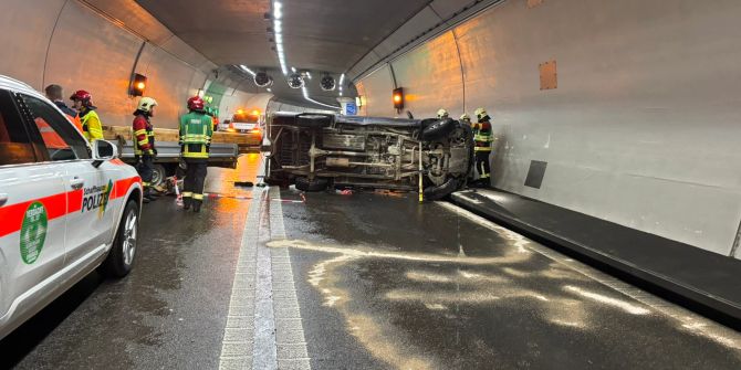 Kollision im Galgenbucktunnel