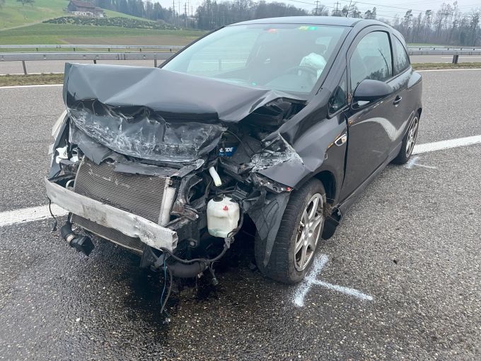 Beim Unfall entstand ein Sachschaden. Sachschaden