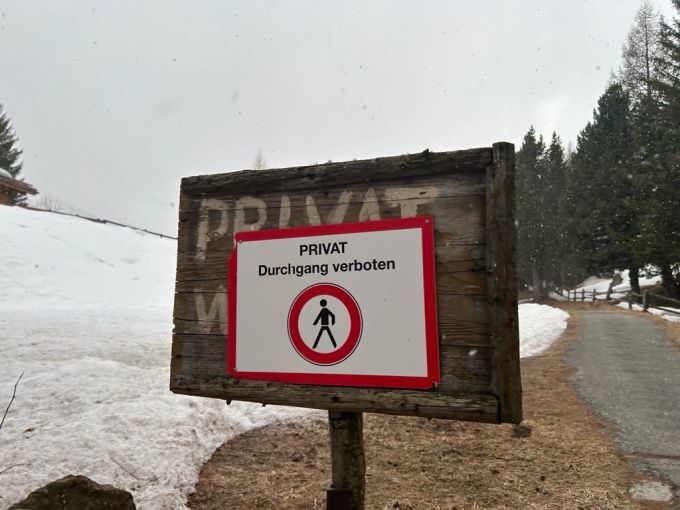 Jetzt ist der Zugang zum Chalet gesperrt. wham chalet