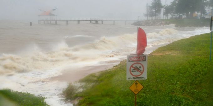 Besonders betroffen ist die Region zwischen Townsville und Cairns, die bei Touristen aus aller Welt beliebt ist. Australien