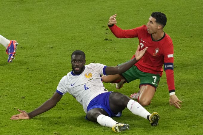Frankreich überzeugt an der EM 2024 mehr mit Physis als mit Spielwitz. EM 2024 Frankreich