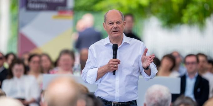 Olaf Scholz (SPD) am Sonntag beim Bürgergespräch auf dem Demokratiefest in Berlin. Olaf Scholz Bürgergespräch Demokratiefest