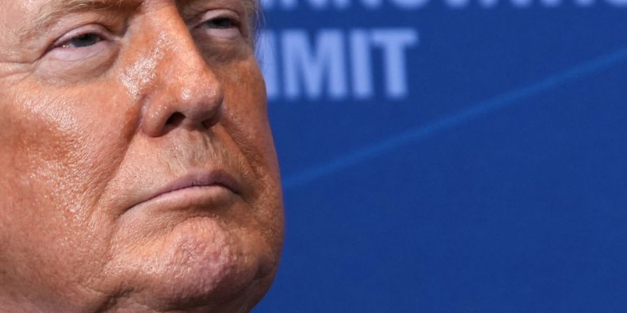 Die USA unter Präsident Donald Trump kündigen einen Zollsatz von 25 Prozent für einige Produkte aus Brasilien an und begründen das mit angeblich unfairen Handelspraktiken.