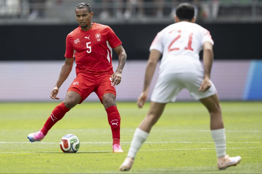 Manuel Akanji