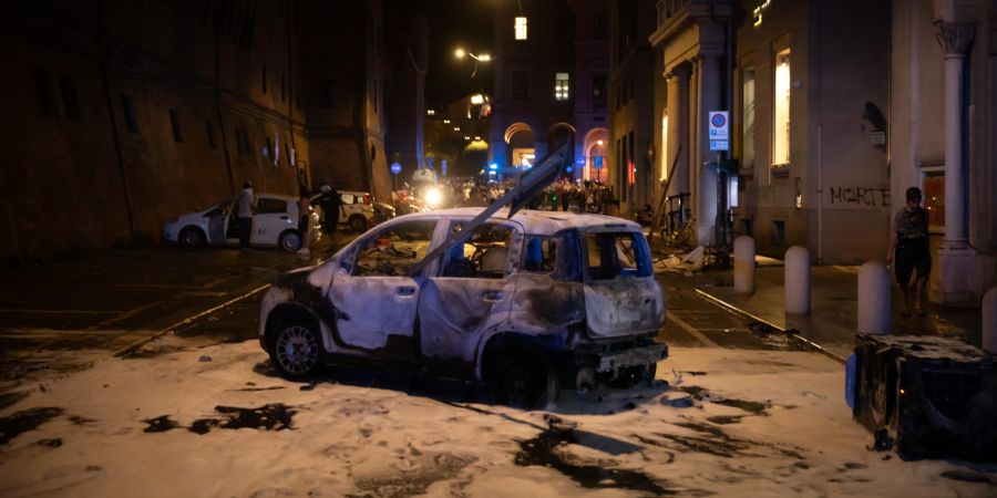 Bologna Zusammenstösse