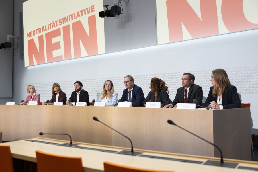 Beinahe stumm blieben die Gegner der Neutralitätsinitiative bisher.
