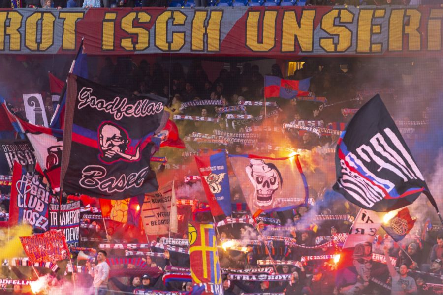 Unter den Basler Fans hat es die Linie 14 sogar ins eigene Liedgut geschafft.