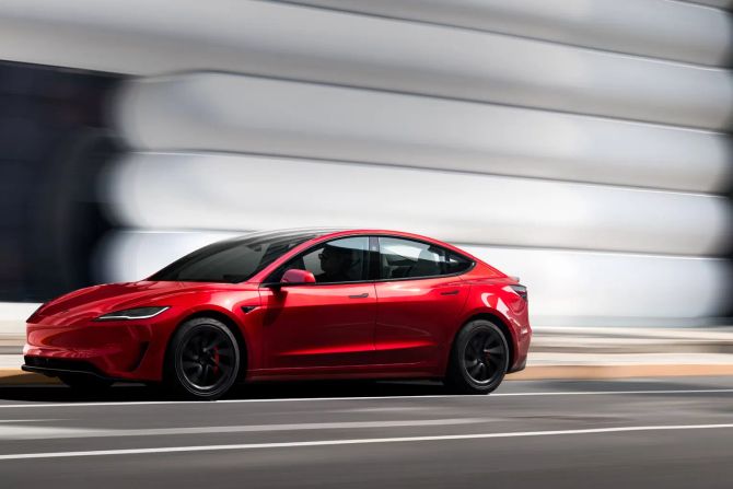 Tesla Model 3 Performance