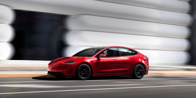 Tesla Model 3 Performance