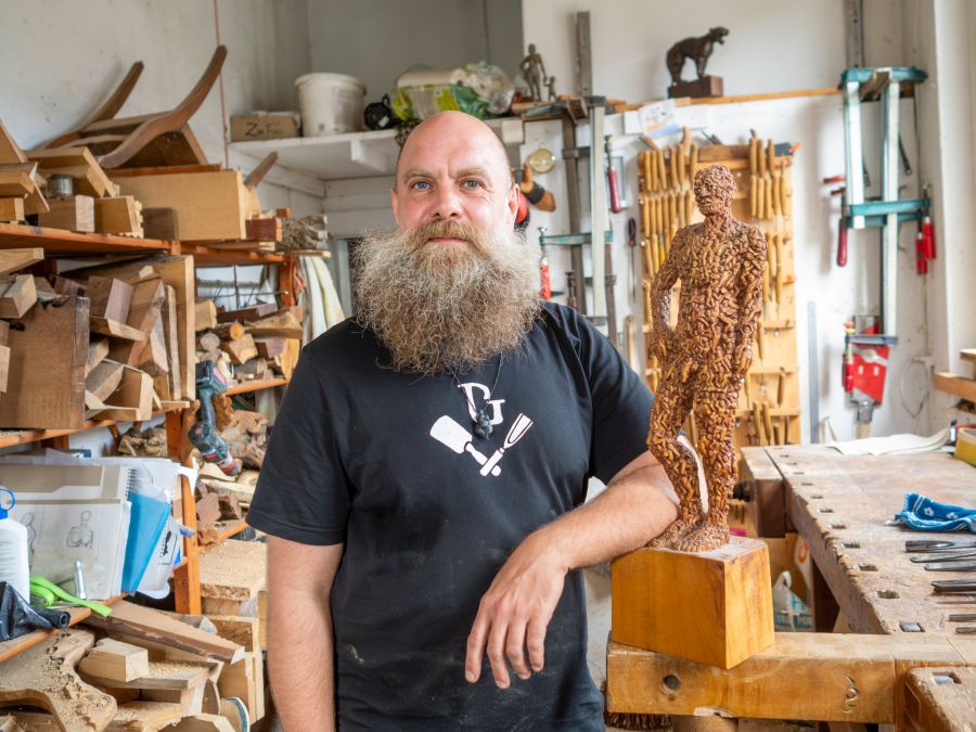 Baptiste Gass in seiner Werkstatt in Gümligen.