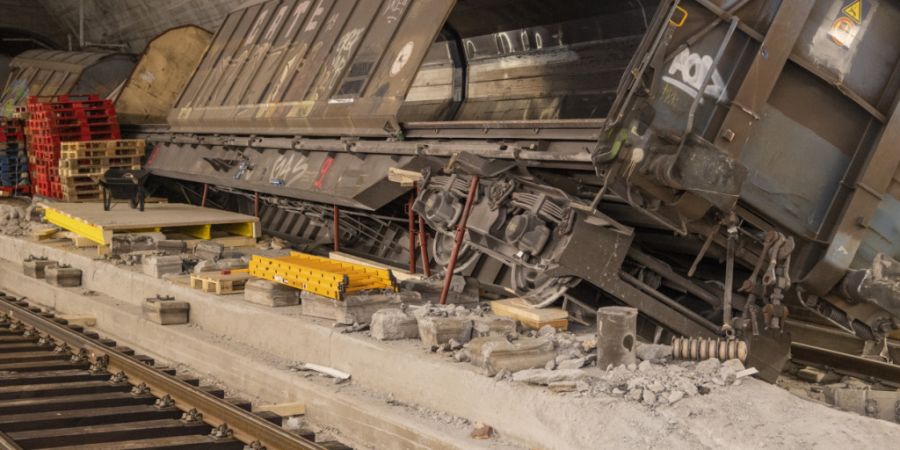 Der Unfall wegen des Radbruchs eines Güterwagons im August 2023 hatte zu einem Schaden von 150 Millionen Franken und einer über ein Jahr gesperrten Tunnelröhre geführt. (Archivbild)