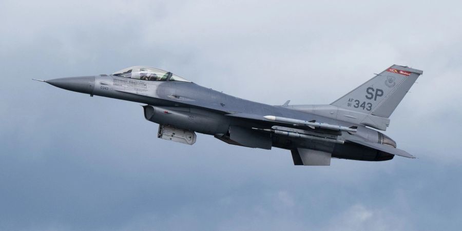 Erste F-16 in der Ukraine