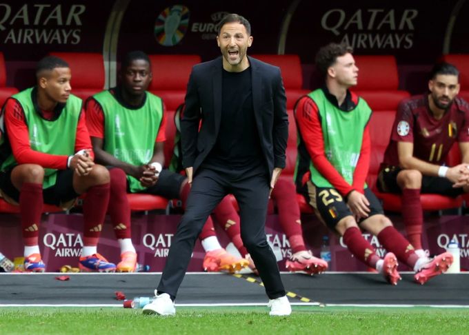 Auch Domenico Tedesco kritisiert den Kalender. Domenico Tedesco