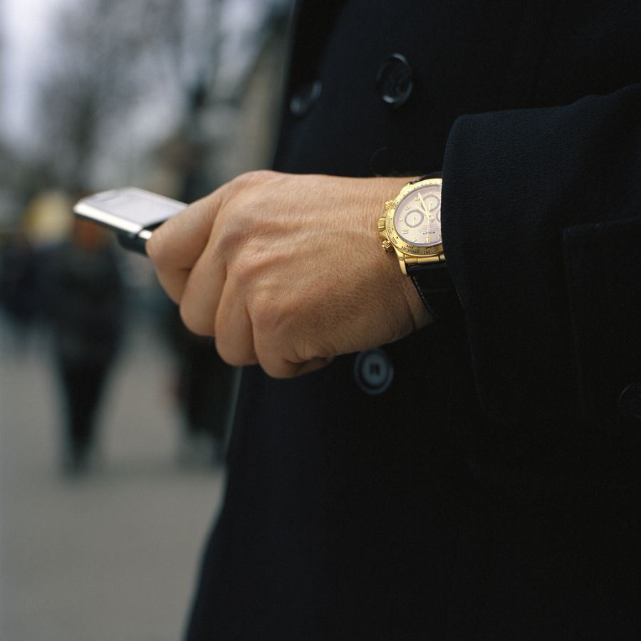 Dem 61-Jährigen wurden dabei seine Rolex ... (Symbolbild)