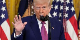 Drohung - Trump: Autozölle könnten bald noch weiter steigen Drohung - Trump: Autozölle könnten bald noch weiter steigen