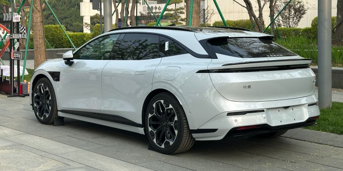 Der Zeekr 07 GT wurde am 15. April 2025 in China eingeführt und soll auch in internationale Märkte, einschliesslich Europa, exportiert werden. Zeekr 07