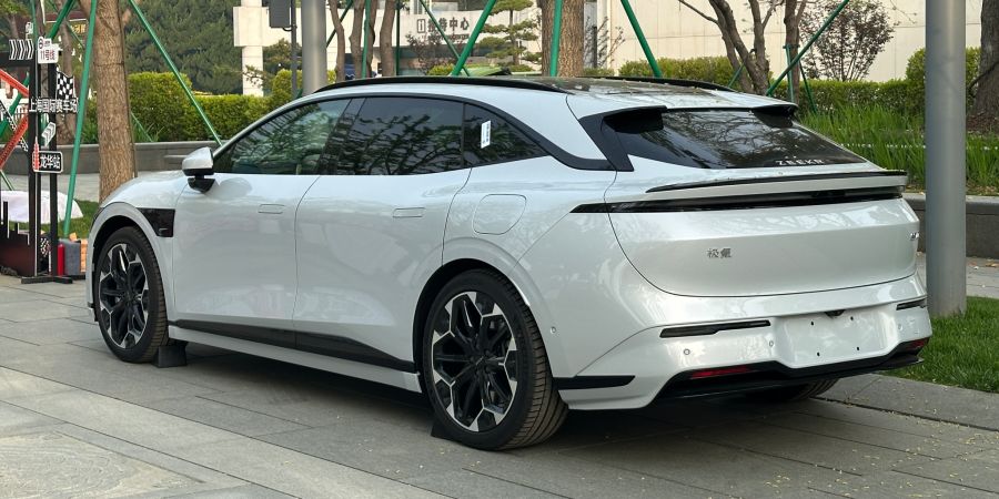 Zeekr 07