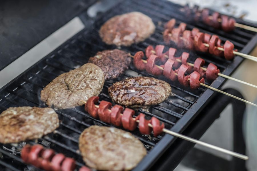 Aber auch der Konsum von zu viel Fleisch trägt zum erhöhten Risiko bei. (Symbolbild)