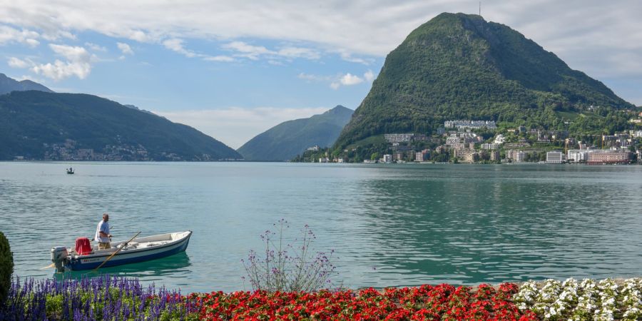 Boot auf Luganersee