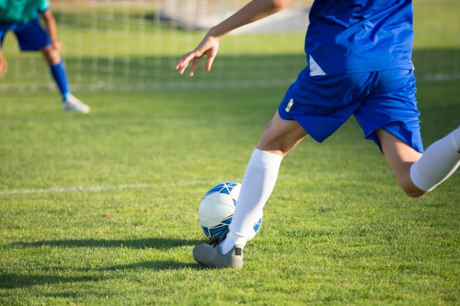Im Fussball übrigens kein Einzelfall: Bisher hat sich noch nie ein aktiver männlicher Spieler als schwul oder bisexuell geoutet. (Symbolbild)
