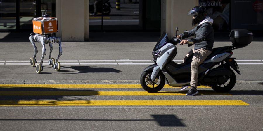 Der Roboter wurde als normales Fahrzeug gewertet — dafür ist in der Schweiz eine Bewilligung nötig. (Archivbild)