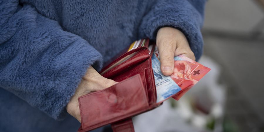 Seit der Einführung einer neuen Beschaffungsmethode für Ausgleichsstrom seien die Preise massiv gestiegen. (Symbolbild)