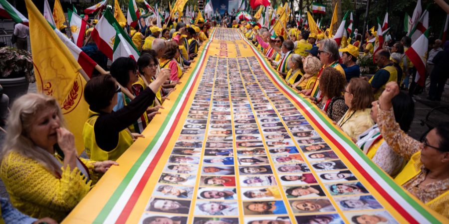 Banner mit Porträts