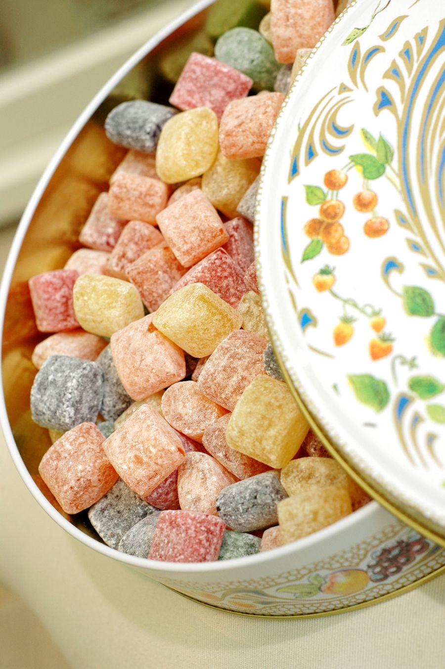 Rigolettes Dose Bonbons bunt