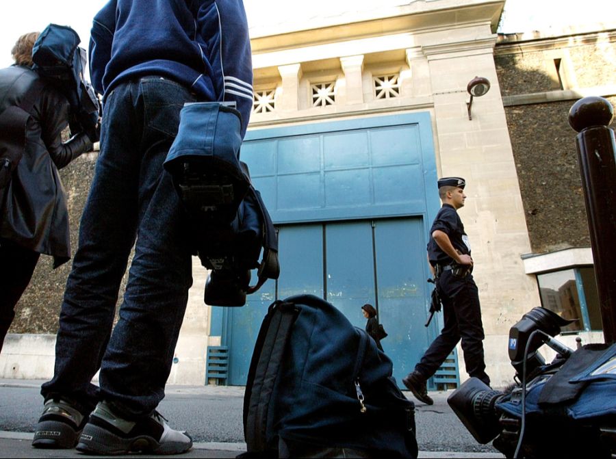Im Pariser Hochsicherheitsgefängnis "La Santé" ist Nicolas Sarkozy nun untergebracht. (Archivbild)