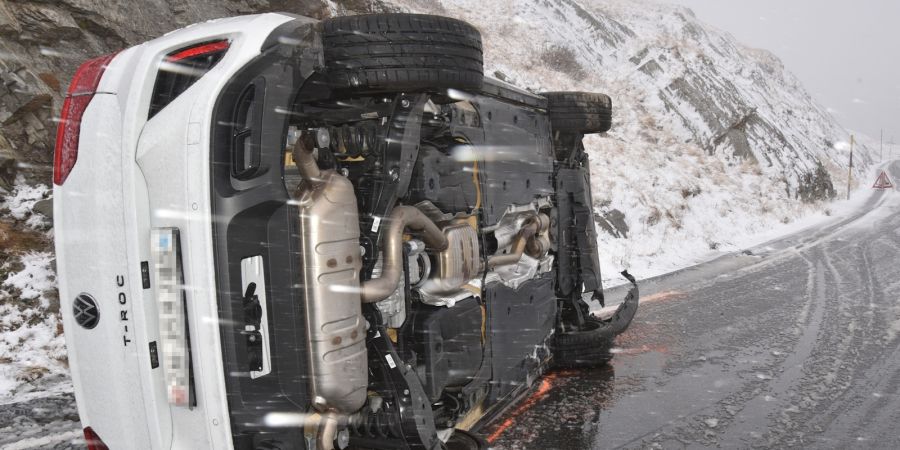 Schleuderunfall auf Splügenpass