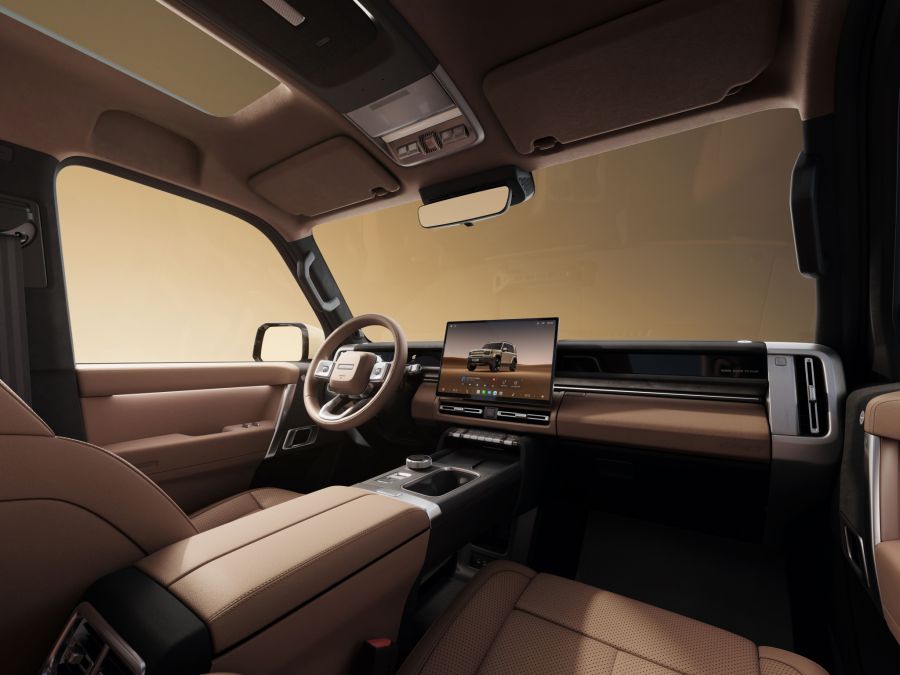 Ein vernetztes und intuitives Interieur mit kabellosem Apple CarPlay und Android Auto, DAB-Digitalradio sowie kabellosem Laden für Smartphones.