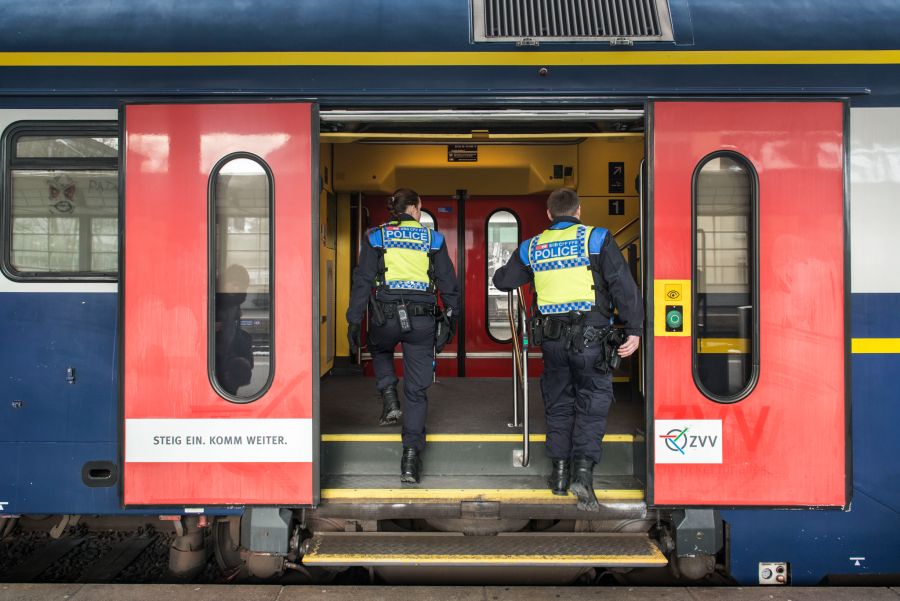 Immer wieder kommt es im öffentlichen Verkehr zu ähnlichen Ereignissen.
