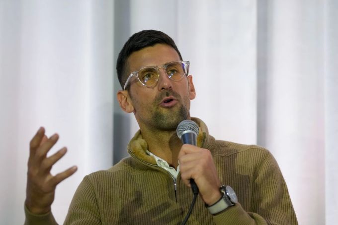 Novak Djokovic spricht zu den Medien anlässlich des Doku-Films über seinen Mentor Niki Pilic. Novak Djokovic