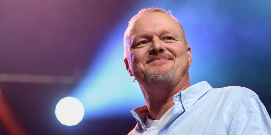 Stefan Raab sorgt für Wirbel! Ein Instagram-Video des Entertainers schürt Hoffnungen auf ein Comeback.