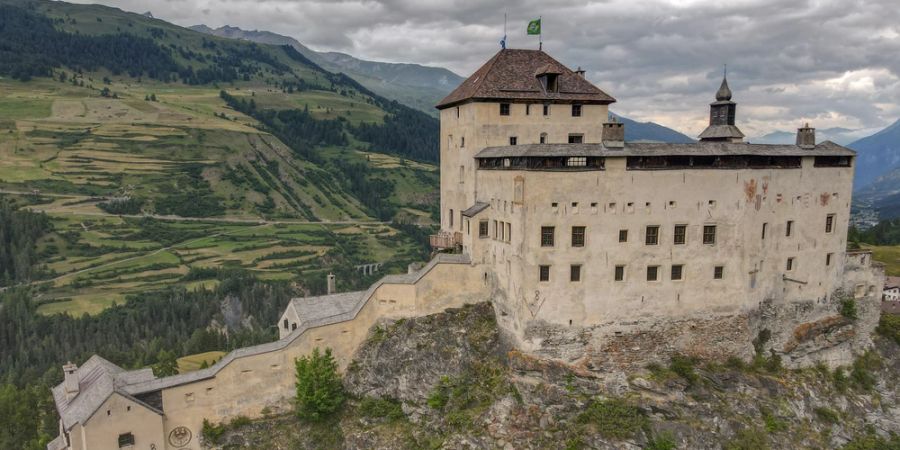 Schloss Tarasp Schweiz Berg Festung