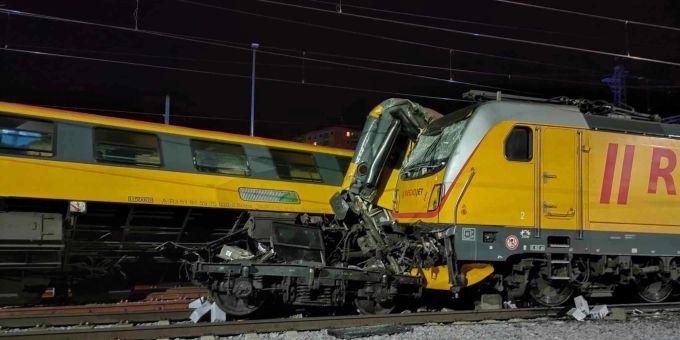Vier Tote - Passagierzug kollidiert in Tschechien mit Güterzug