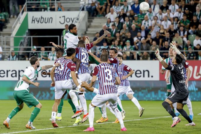 Willem Geubbels trifft vermeintlich zum 1:0 für den FC St.Gallen. FC St.Gallen