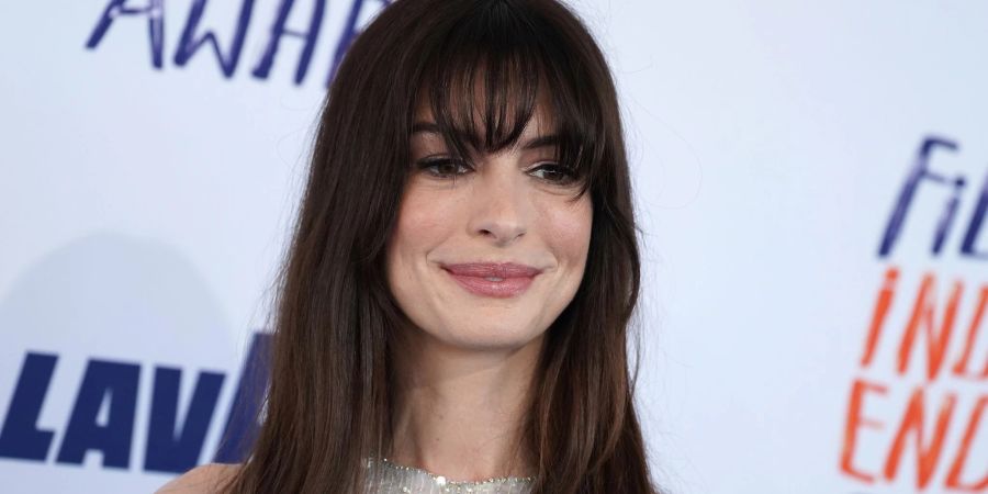 Anne Hathaway bedankt sich an ihrem 42. Geburtstag bei ihren Fans mit einem Instagram-Clip. (Archivbild)