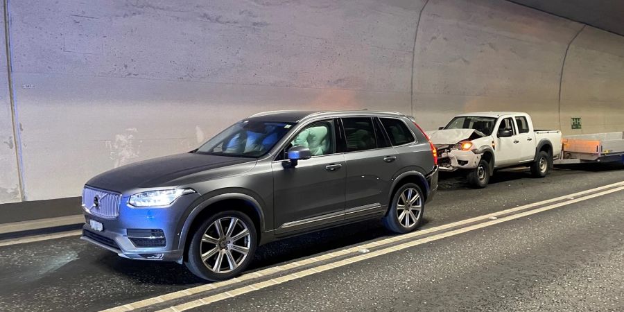 Auffahrkollision im Umfahrungstunnel