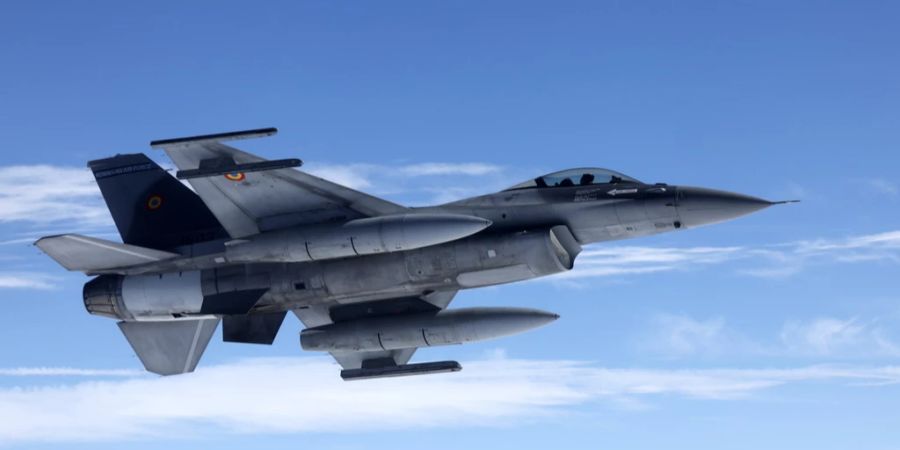 F-16