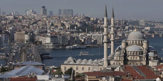 Rebellen, die von der Türkei unterstützt werden, sollen im Norden Syriens eine Offensive gegen die kurdische Miliz YPG gestartet haben. Rebellen